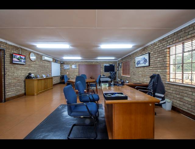2,000M² INDUSTRIAL YARD FOR SALE IN OLIFANTSFONTEIN